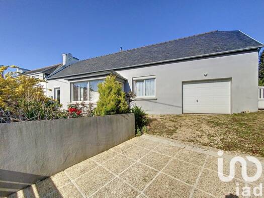 Maison de plain-pied à vendre 223 600 € 5 pièces 2 chambres 85 m² 750 m² de terrain Plougasnou 29630