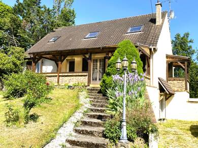 Maison à vendre 229 000 € 8 pièces 6 chambres 230 m² 1 990 m² de terrain Ervauville 45320