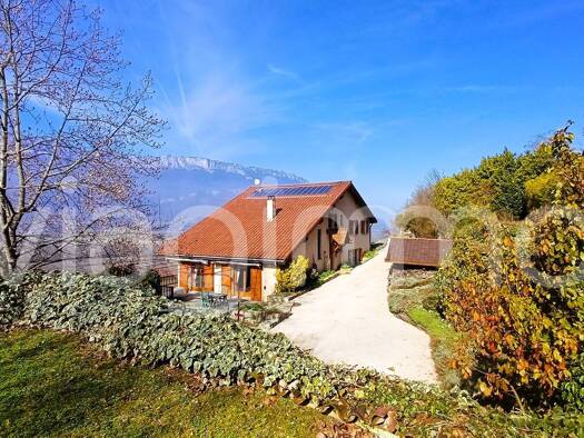 Maison en viager occupé Bouquet 198 000 € 6 pièces 4 chambres 191 m² 12 000 m² de terrain Crêts en Belledonne 38570