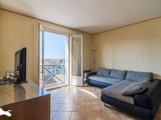 Appartement à vendre 168 000 € 3 pièces 2 chambres 78 m² Étage 3/3 Habitat Diffus Revel 31250