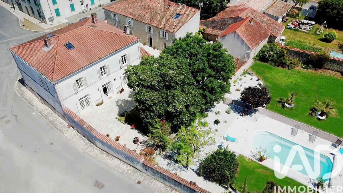 Maison à vendre, 431m², SAINT SAUVEUR D'AUNIS