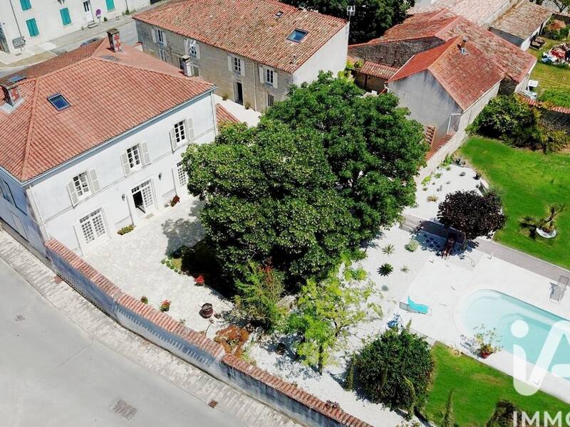Maison à vendre, 431m², SAINT SAUVEUR D'AUNIS