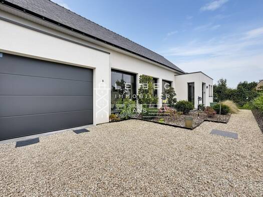 Maison de plain-pied à vendre 498 750 € 4 pièces 3 chambres 107,6 m² 352 m² de terrain Plouharnel 56340