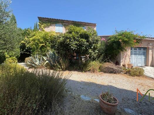 Maison à vendre 335 000 € 5 pièces 4 chambres 106 m² 417 m² de terrain La Ville Lorgues 83510