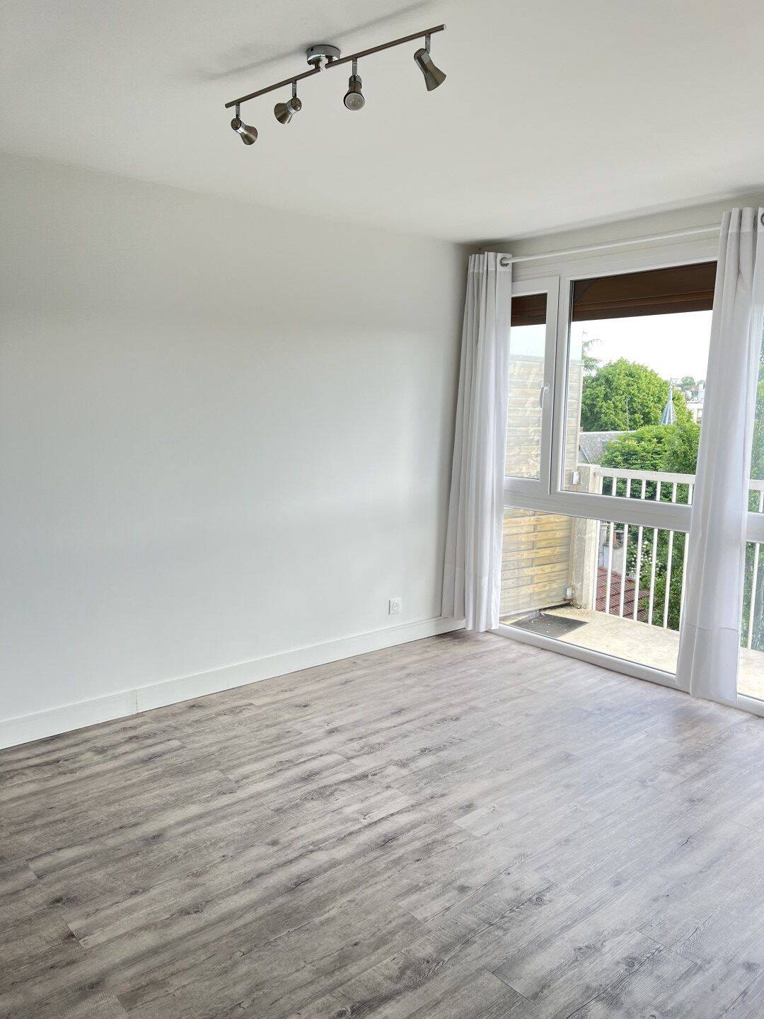 Maison à louer, 30m², LE PERREUX SUR MARNE