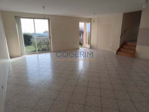 Maison à louer 950 € 4 pièces 3 chambres 80,1 m² dès le 23/04/2026 Saint-Étienne-des-Oullières 69460