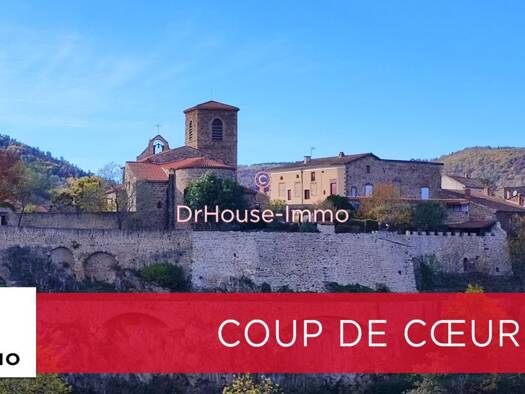 Boutique à vendre Fonds de commerce 137 800 € 12 pièces 502 m² de surface de vente Vieille-Brioude 43100