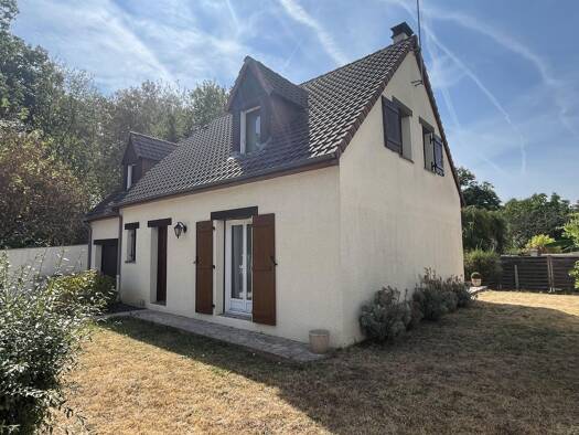 Maison à vendre 445 000 € 5 pièces 3 chambres 89 m² 290 m² de terrain La Chapelle Saint Jean Bois-d'Arcy 78390