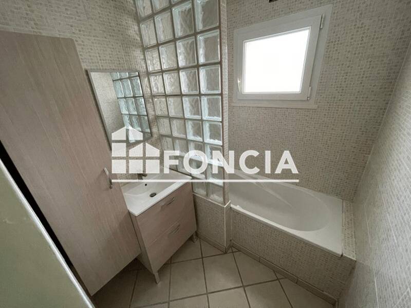 Maison à louer, 77m², VALENCE