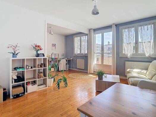 Appartement à louer 720 € 2 pièces 2 chambres 66,7 m² 3ème étage Centre Brest 29200