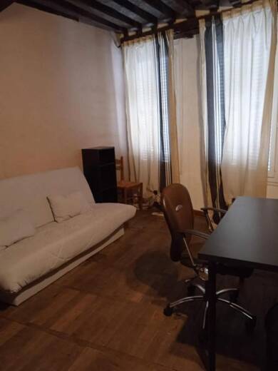 Appartement à louer 470 € 1 pièce 35 m² Cordeliers Dijon 21000