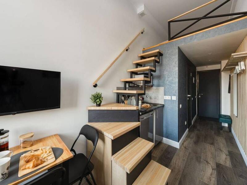 Maison à louer, 18m², PARIS 16E