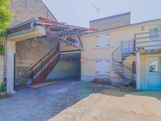 Immeuble à vendre 390 000 € 85 m² Montesson 78360