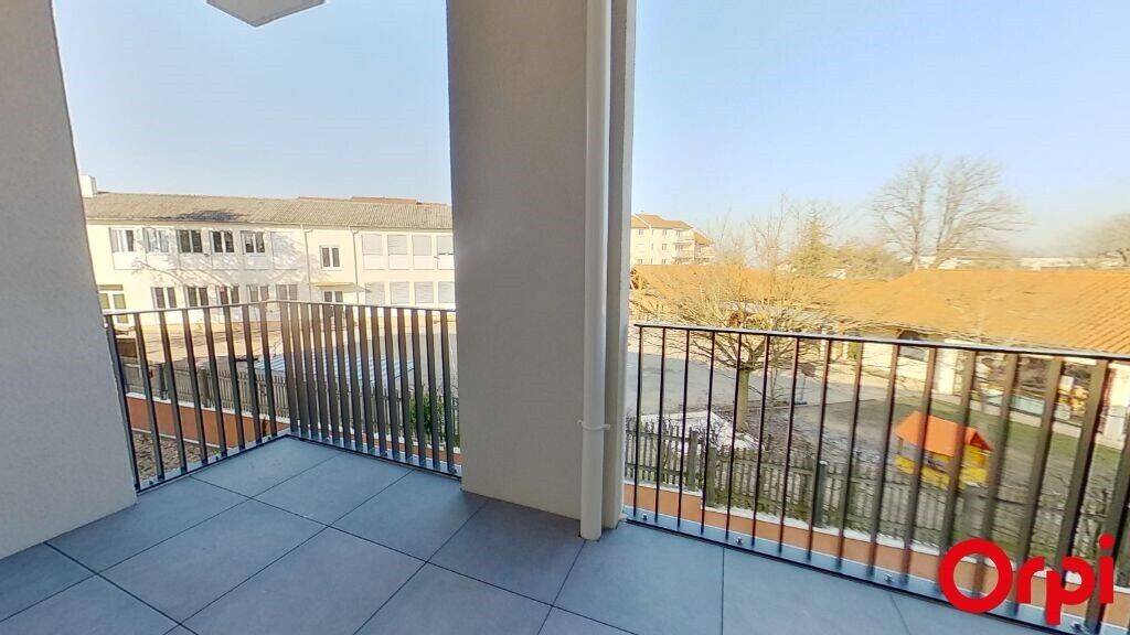 Maison à louer, 43m², LA TOUR DE SALVAGNY
