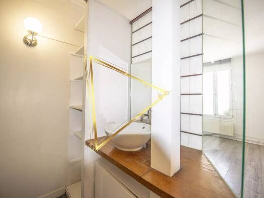 Appartement à vendre 175 800 € 1 pièce 16,52 m² Étage 3/4 Legendre-Lévis Paris 17ème arrondissement 75017