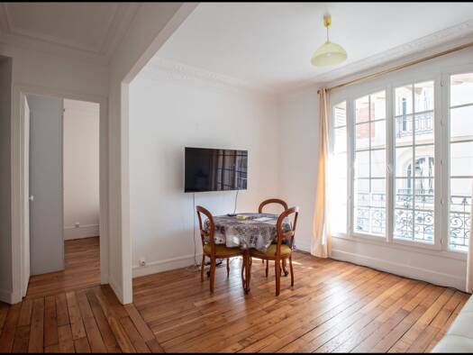 Appartement à vendre 530 000 € 3 pièces 2 chambres 53 m² Étage 1/7 Vaugirard-Parc des Expositions Paris 15ème arrondissement 75015