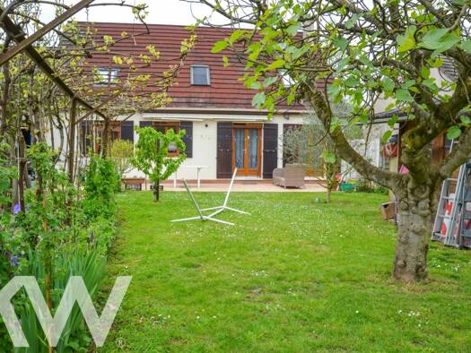 Maison à vendre 289 900 € 7 pièces 5 chambres 140,6 m² 489 m² de terrain Escures Fleury les Aubrais 45400