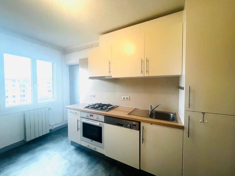 Maison à louer, 77m², ARLES