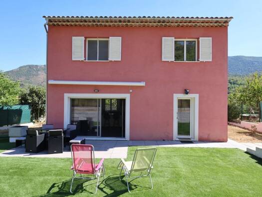 Maison à vendre 485 000 € 4 pièces 3 chambres 90 m² 613 m² de terrain Levens 06670