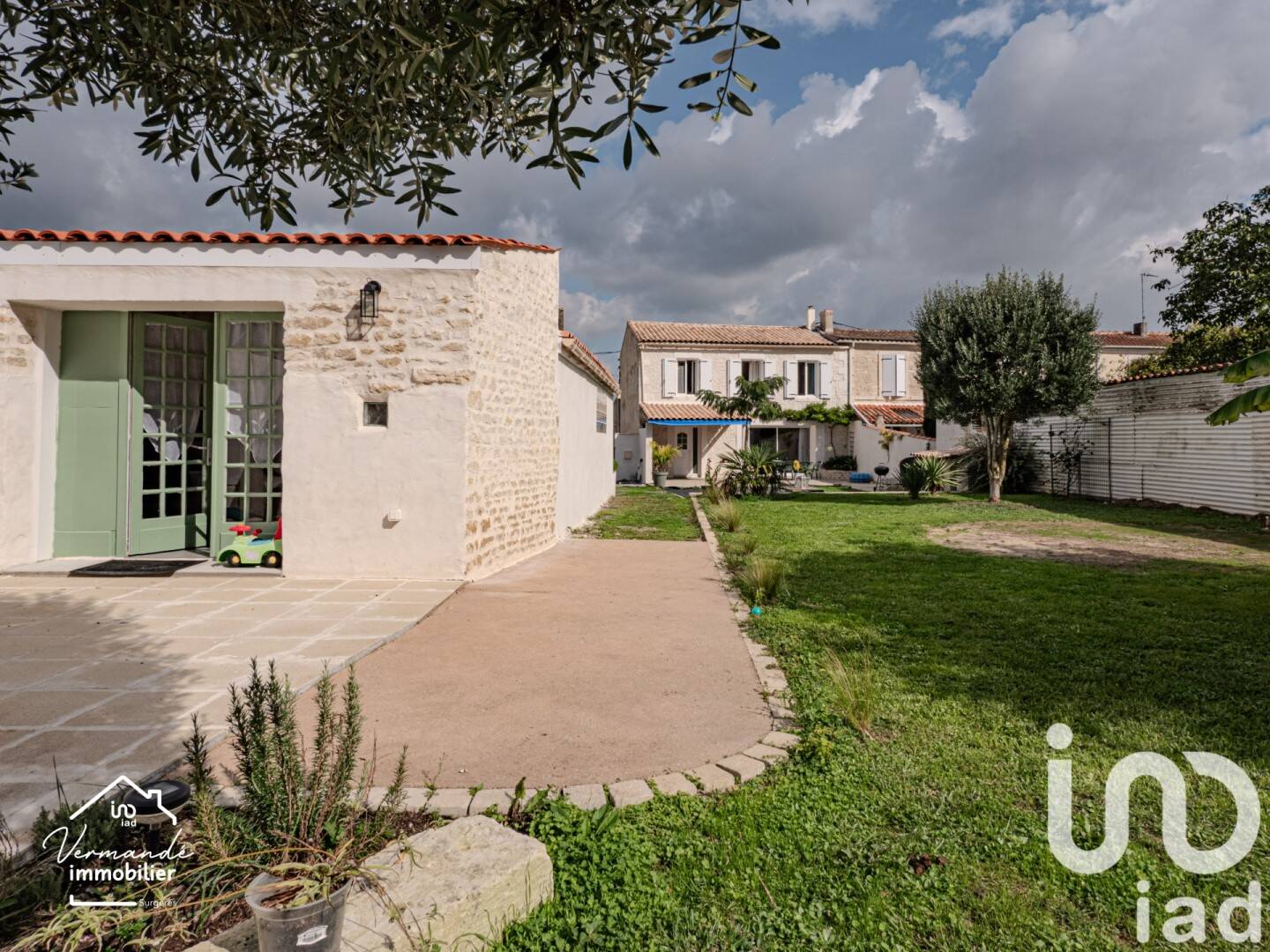 Maison à vendre, 126m², SURGERES
