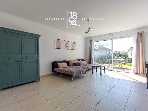 Maison de plain-pied à vendre 288 750 € 4 pièces 3 chambres 83 m² 403 m² de terrain La Brillanne 04700