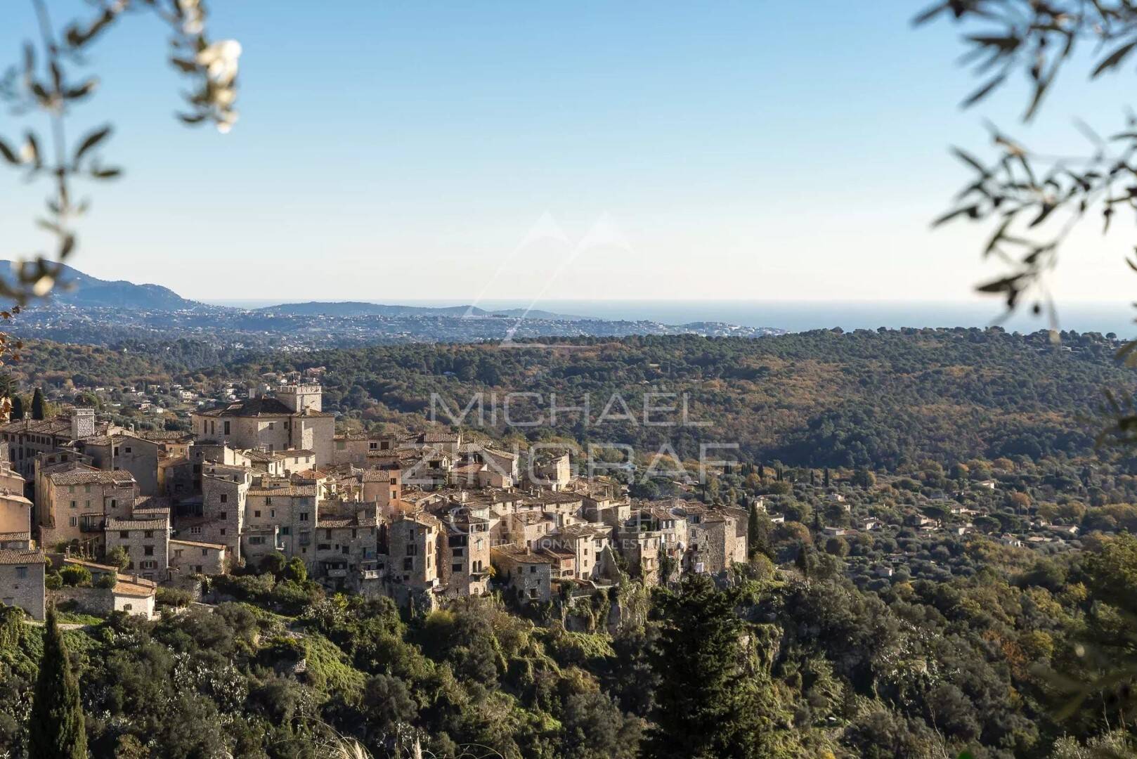 Maison à vendre, 328m², TOURRETTES SUR LOUP
