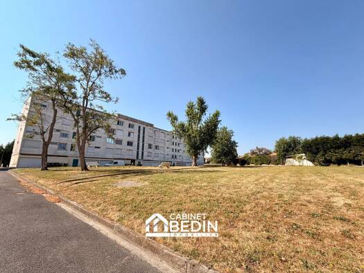 Appartement à vendre 242 100 € 6 pièces 4 chambres 95,6 m² Étage 1/4 Sud Carbon-Blanc 33560