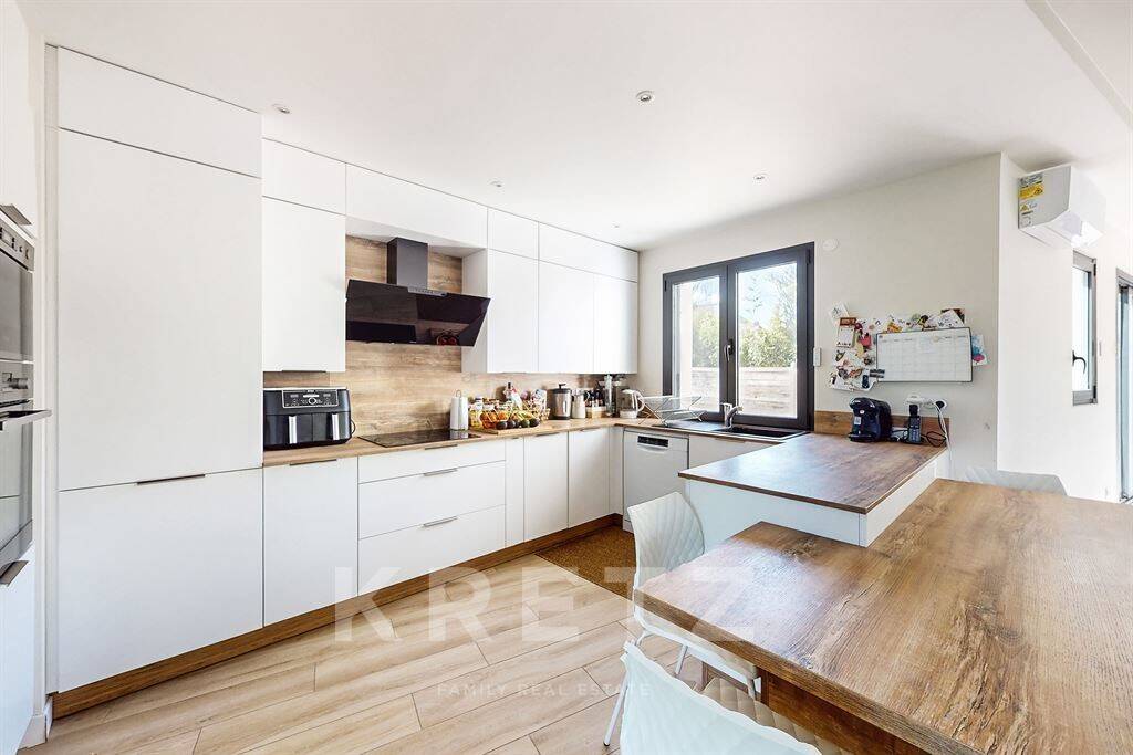 Maison à vendre, 335m², SAINT LEGER EN YVELINES