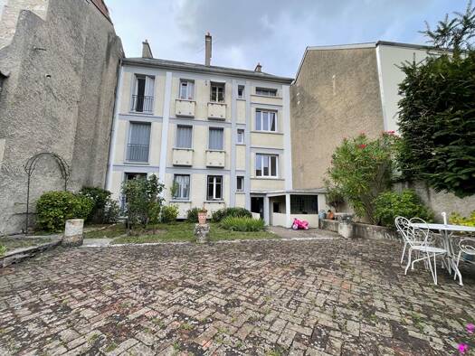 Appartement à vendre 180 000 € 4 pièces 3 chambres 85 m² Étage 1/2 Centre Ville Etampes 91150