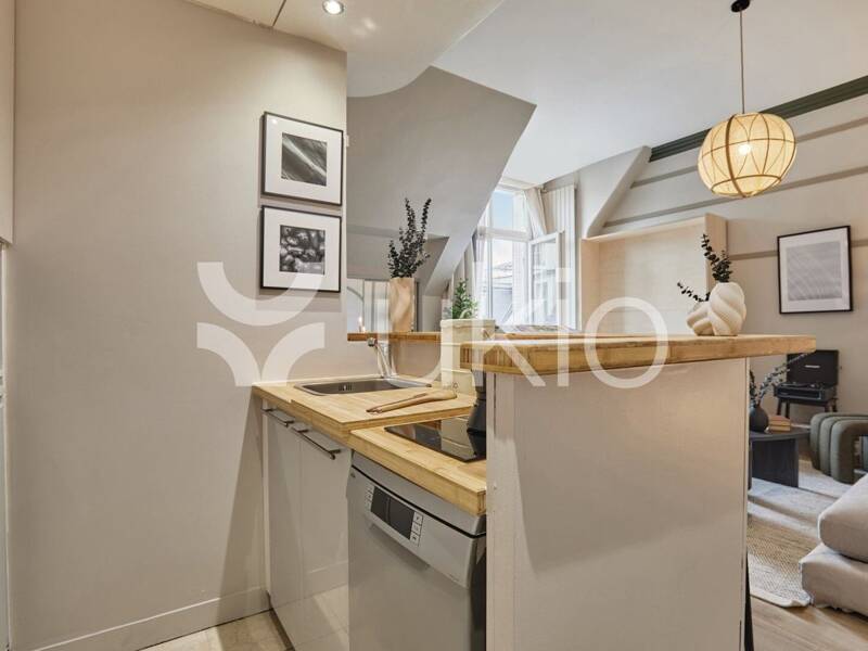 Maison à louer, 30m², PARIS 8E