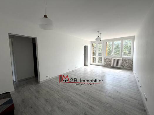 Appartement à vendre 178 500 € 3 pièces 2 chambres 64 m² Étage 2/3 Déviation route Nationale Nord Lagny-sur-Marne 77400