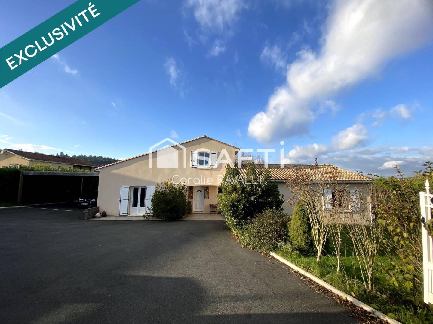 Maison à vendre, 163m², VILLEBOIS LAVALETTE