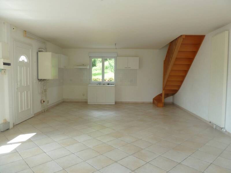 Maison à louer, 75m², SAINT CLAUDE