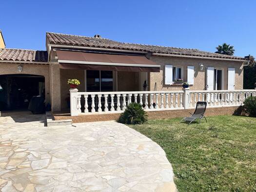 Maison de plain-pied à vendre 676 000 € 4 pièces 3 chambres 92 m² 550 m² de terrain Nord Sanary-sur-Mer 83110