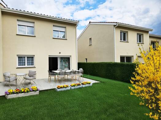 Maison à vendre 230 000 € 4 pièces 3 chambres 108 m² 234 m² de terrain Sablons 38550