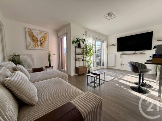 Appartement à vendre 334 900 € 2 pièces 1 chambre 50,2 m² 1er étage Romainville 93230