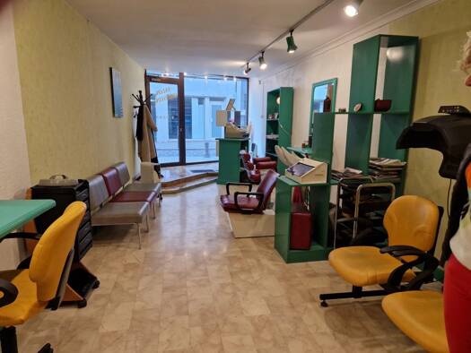 Boutique à vendre Fonds de commerce 35 000 € 45 m² de surface de vente Plateau Laon 02000