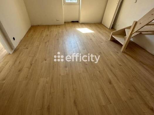 Duplex à vendre 179 000 € 3 pièces 2 chambres 50 m² Étage 2/2 Centre et Abords Roquevaire 13360