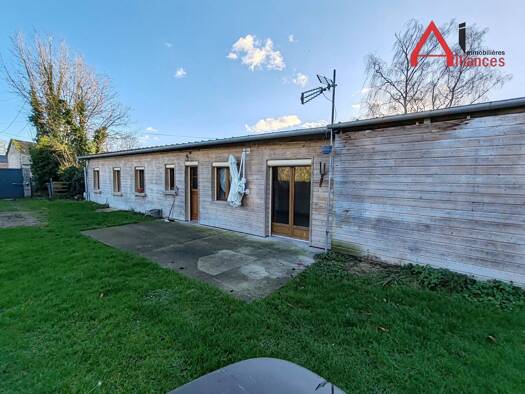 Maison de plain-pied à vendre 145 000 € 3 pièces 2 chambres 70 m² 2 600 m² de terrain Lanchères 80230