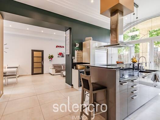 Appartement à vendre 359 000 € 5 pièces 4 chambres 145 m² RDC/1 Limas 69400
