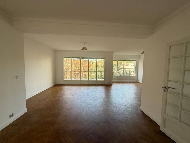 Maison à louer, 114m², MARSEILLE 8E