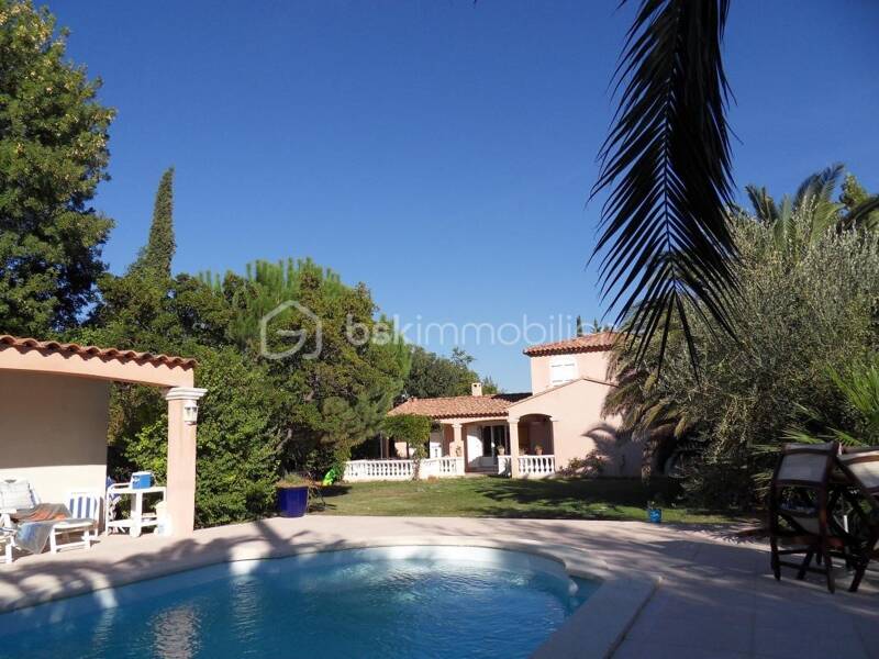 Maison à vendre, 117m², SOLLIES PONT