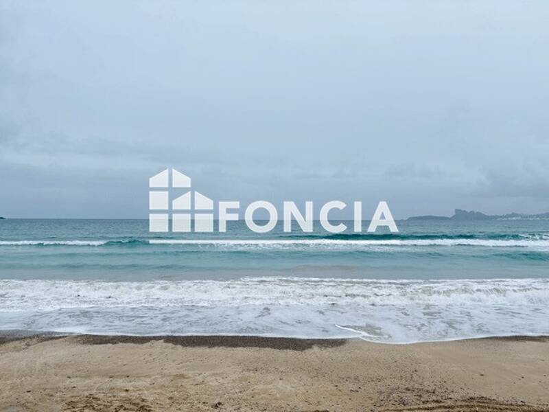 Maison à louer, 45m², SAINT CYR SUR MER