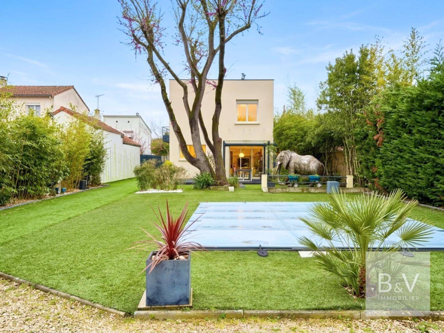 Maison moderne 6 pièces de 147 m² — 3