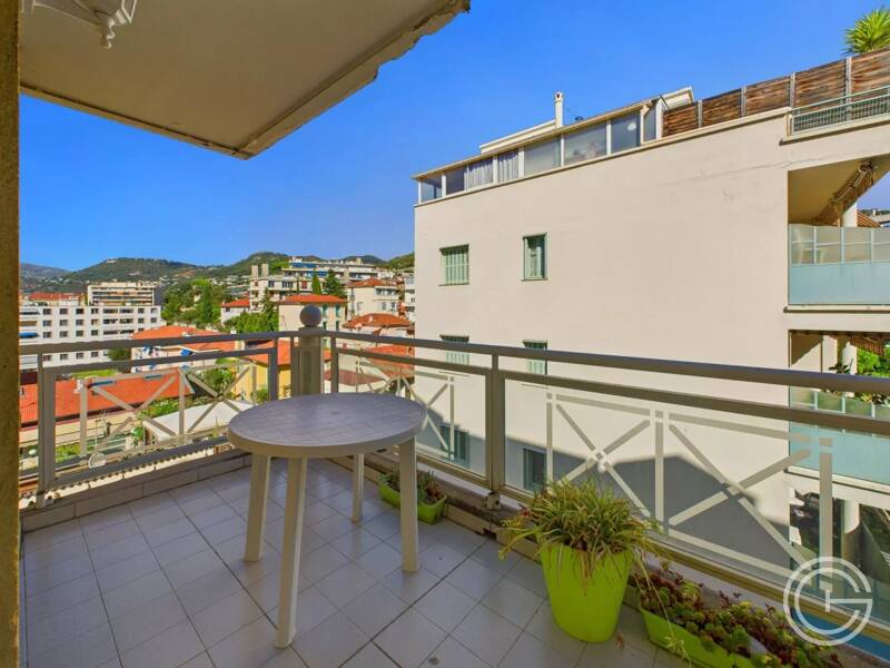 Maison à louer, 37m², NICE