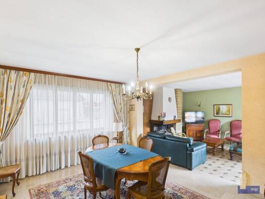 Maison à vendre 350 000 € 5 pièces 3 chambres 123 m² 542 m² de terrain Europe Colmar 68000