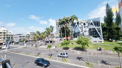 Local commercial à vendre 66 000 € 37 m² de surface de vente Pointe-à-Pitre 97110