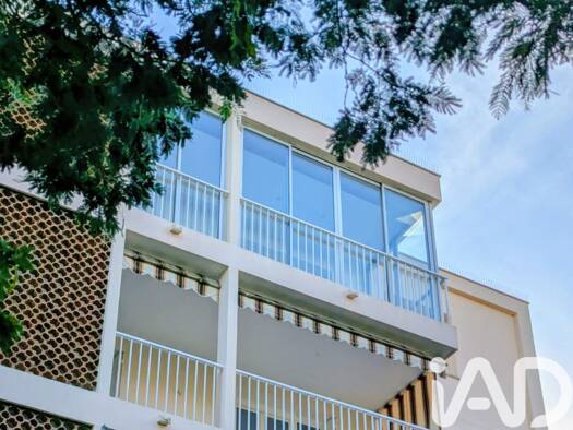 Appartement à vendre 355 000 € 5 pièces 3 chambres 95,45 m² Étage 3/3 Croix des Gardes Cannes 06400