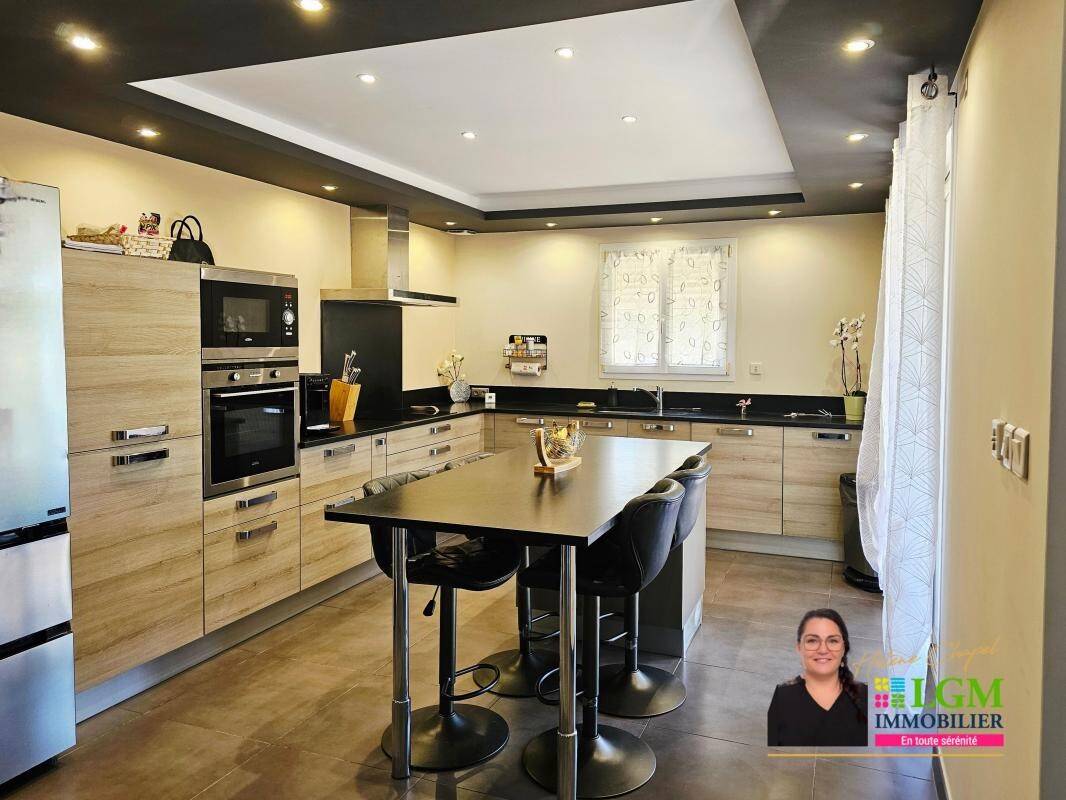 Maison à vendre, 141m², SAINT HILAIRE DE BRETHMAS