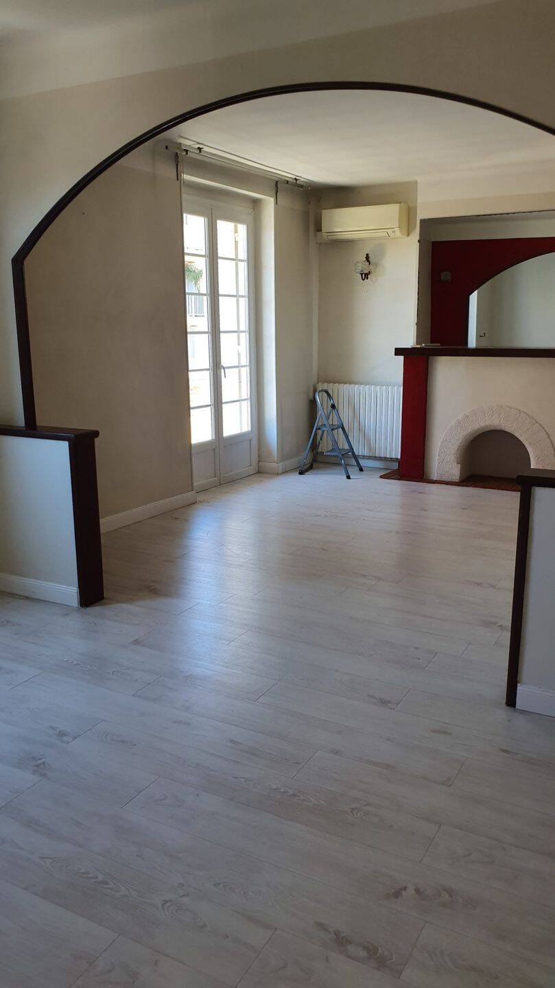 Maison à louer, 84m², AJACCIO